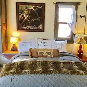 Park Hotel Yellowstone Suites